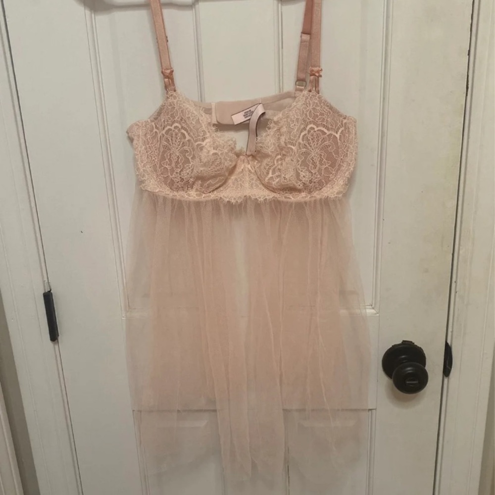 Blush pink VS lingerie